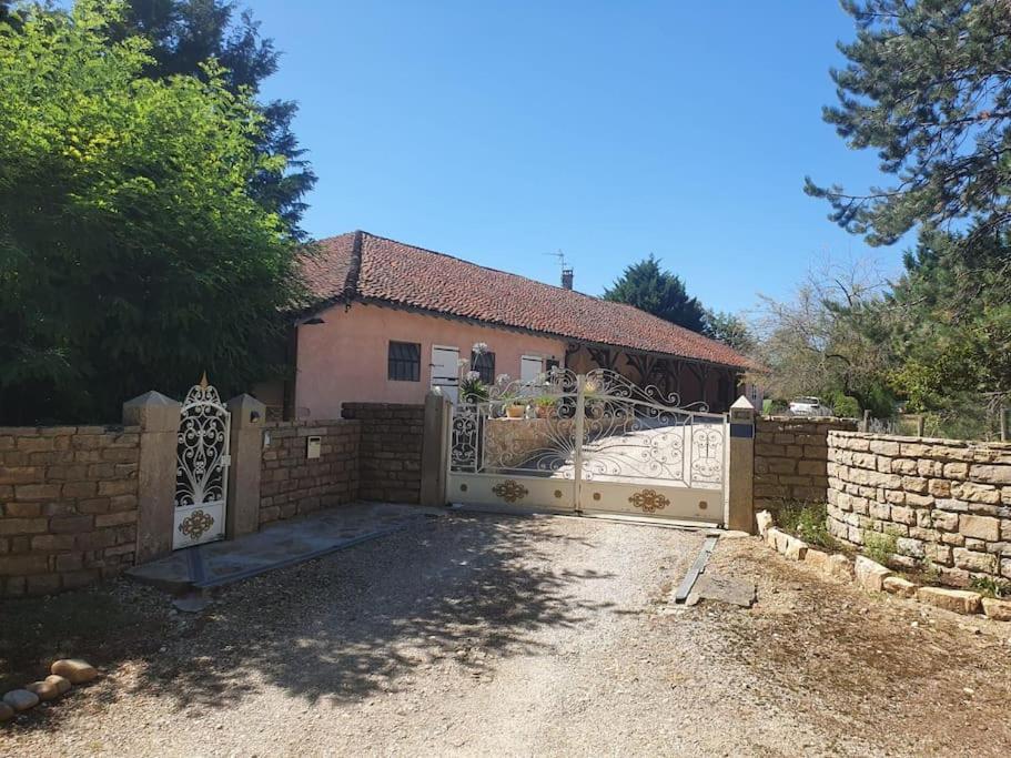 Вилла Dependance Pour 1 A 4 Pers Au Calme Dans Propriete Marboz Экстерьер фото